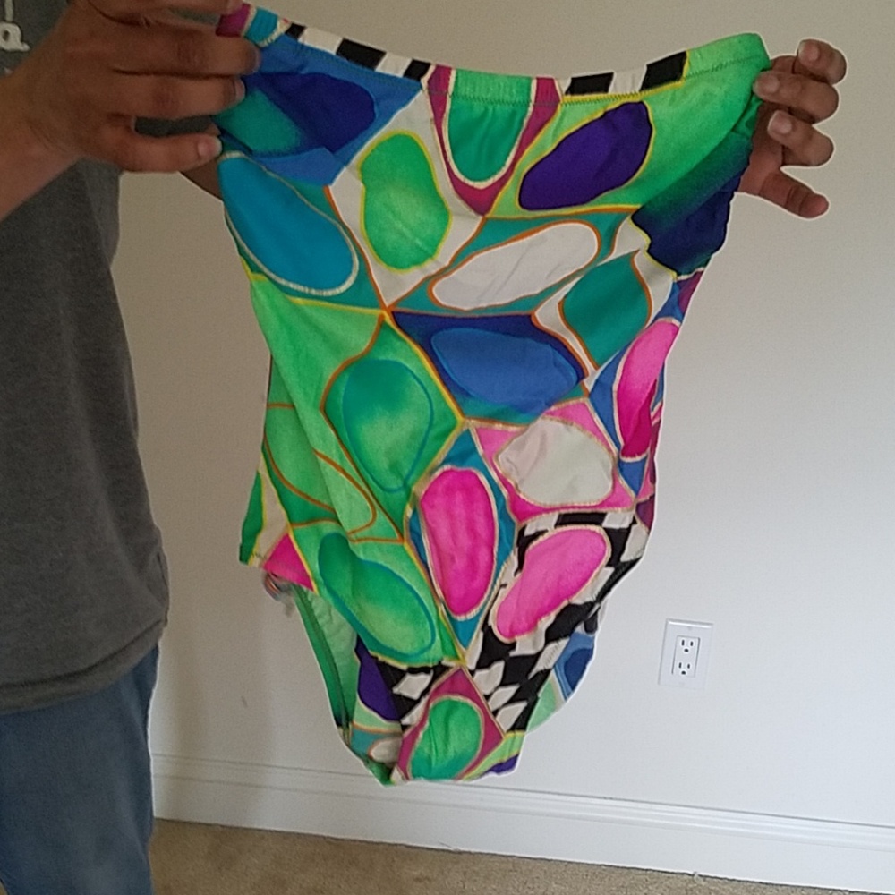 Ladies gotex bathing suit us 10 one PCbathingsuit